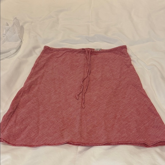 H&M Dresses & Skirts - H&M Pink skirt